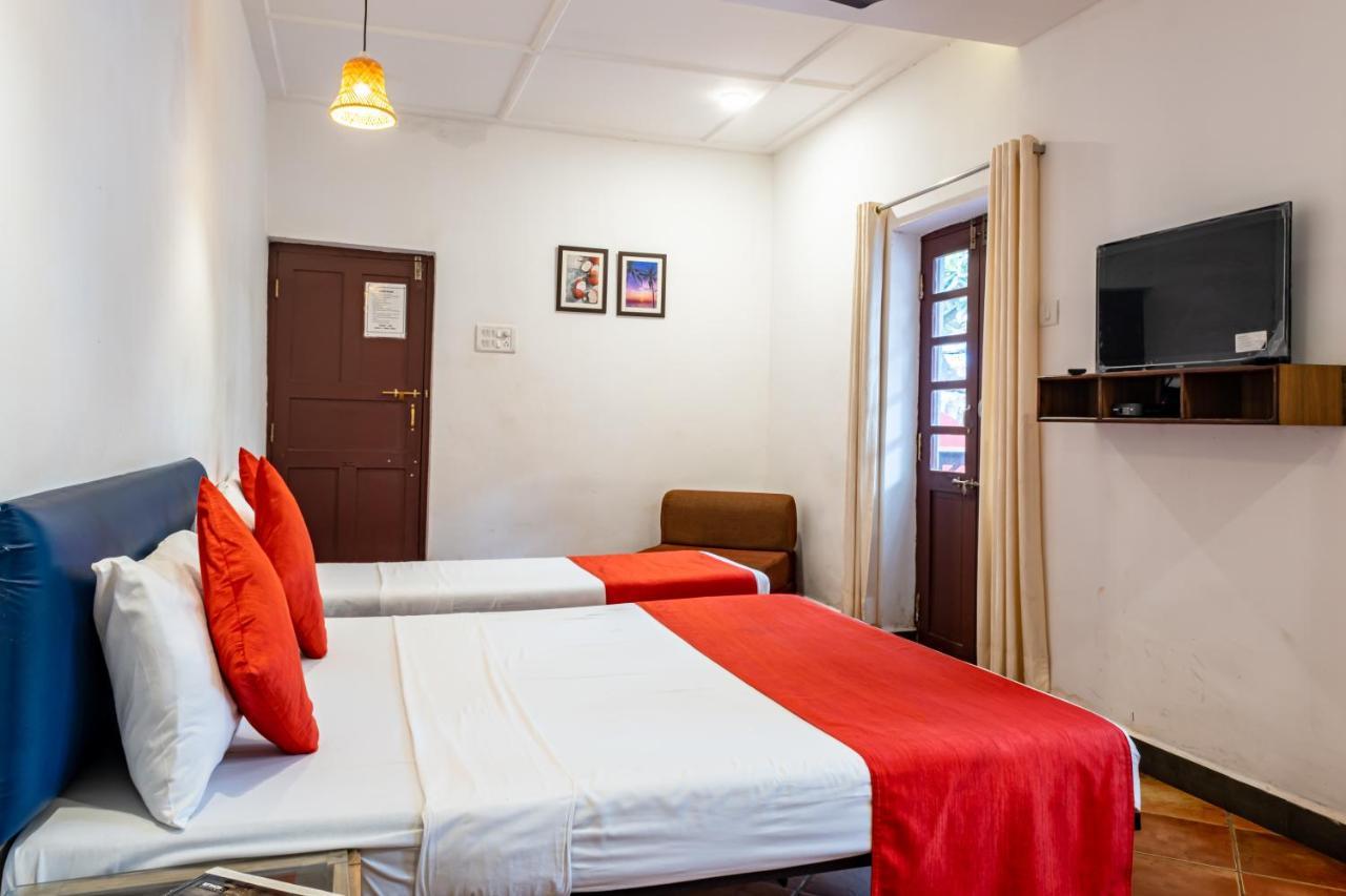 O Camarao Hotell Calangute Eksteriør bilde