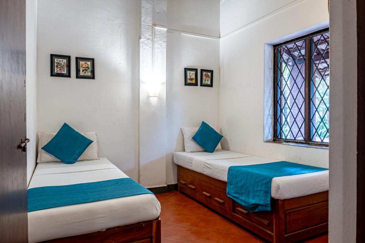 O Camarao Hotell Calangute Eksteriør bilde
