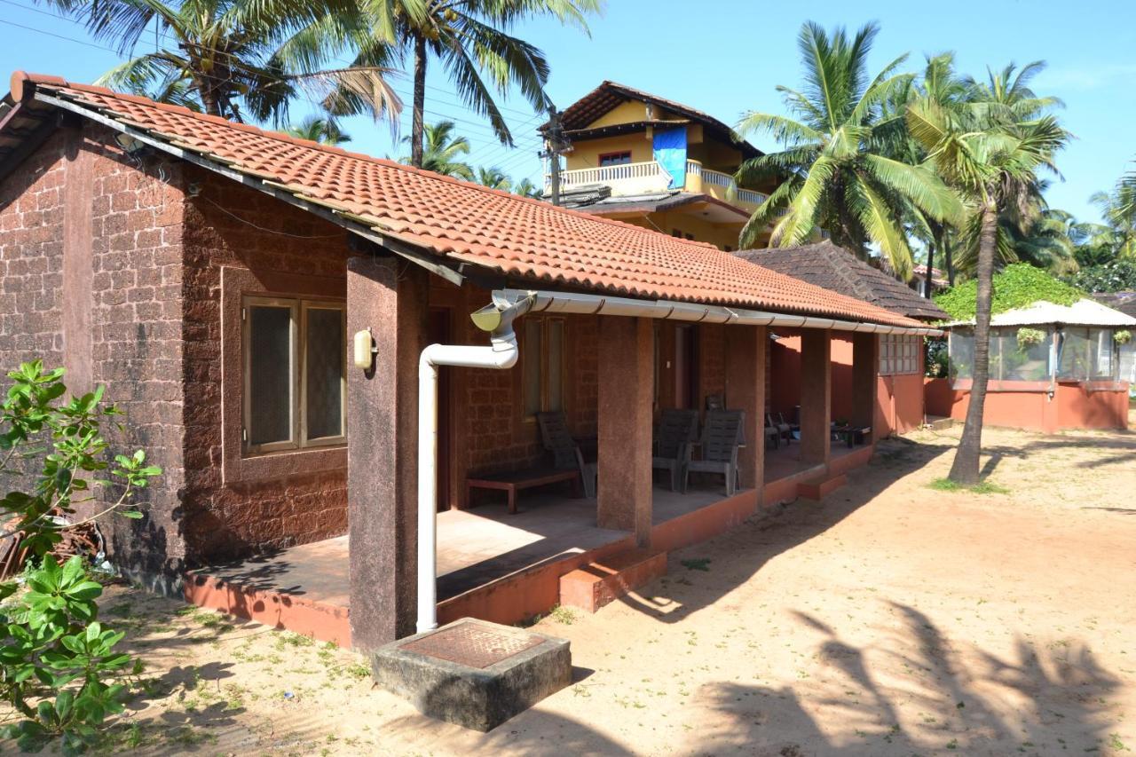 O Camarao Hotell Calangute Eksteriør bilde